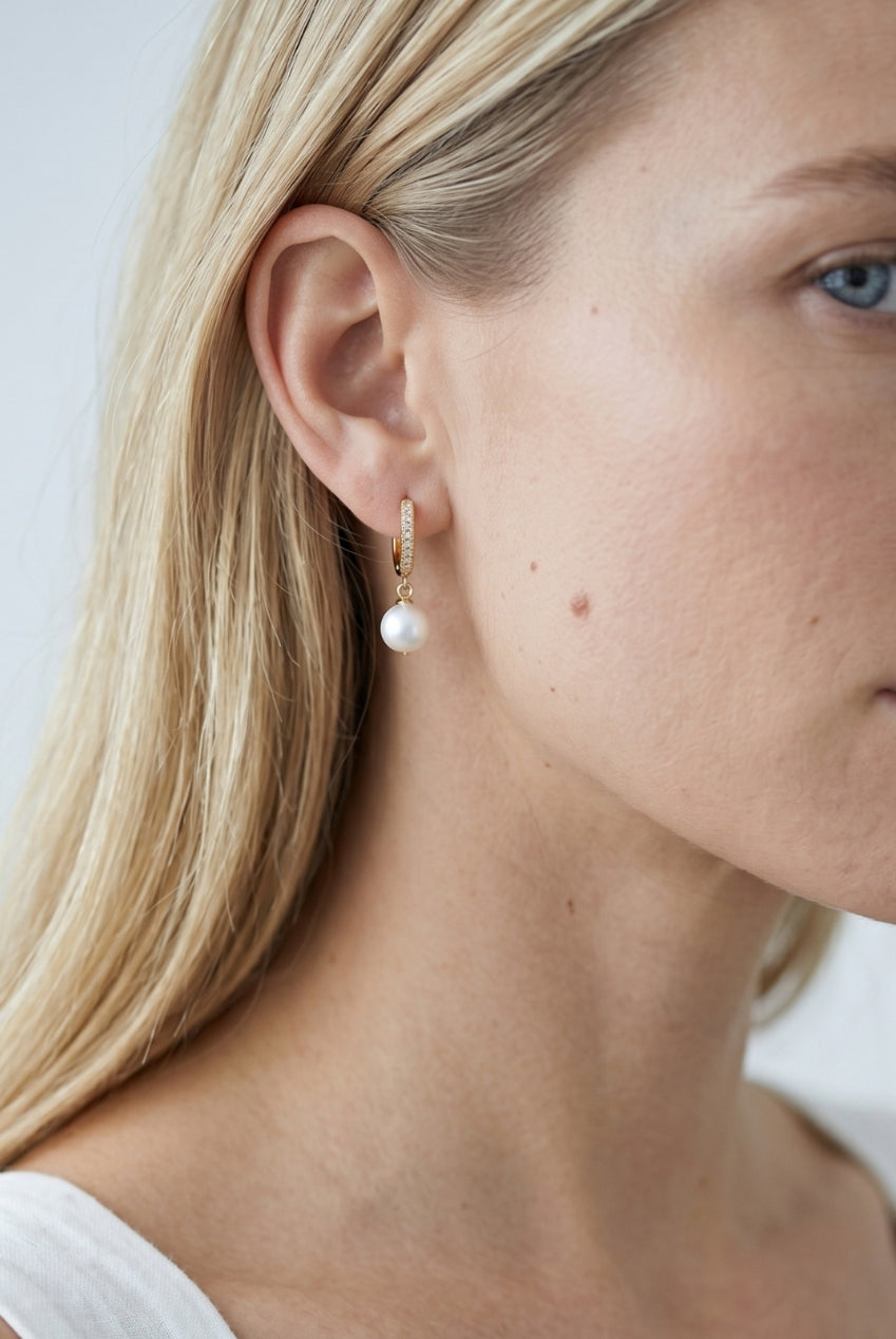 Shinju Gold Pearl Hoops US01-10109
