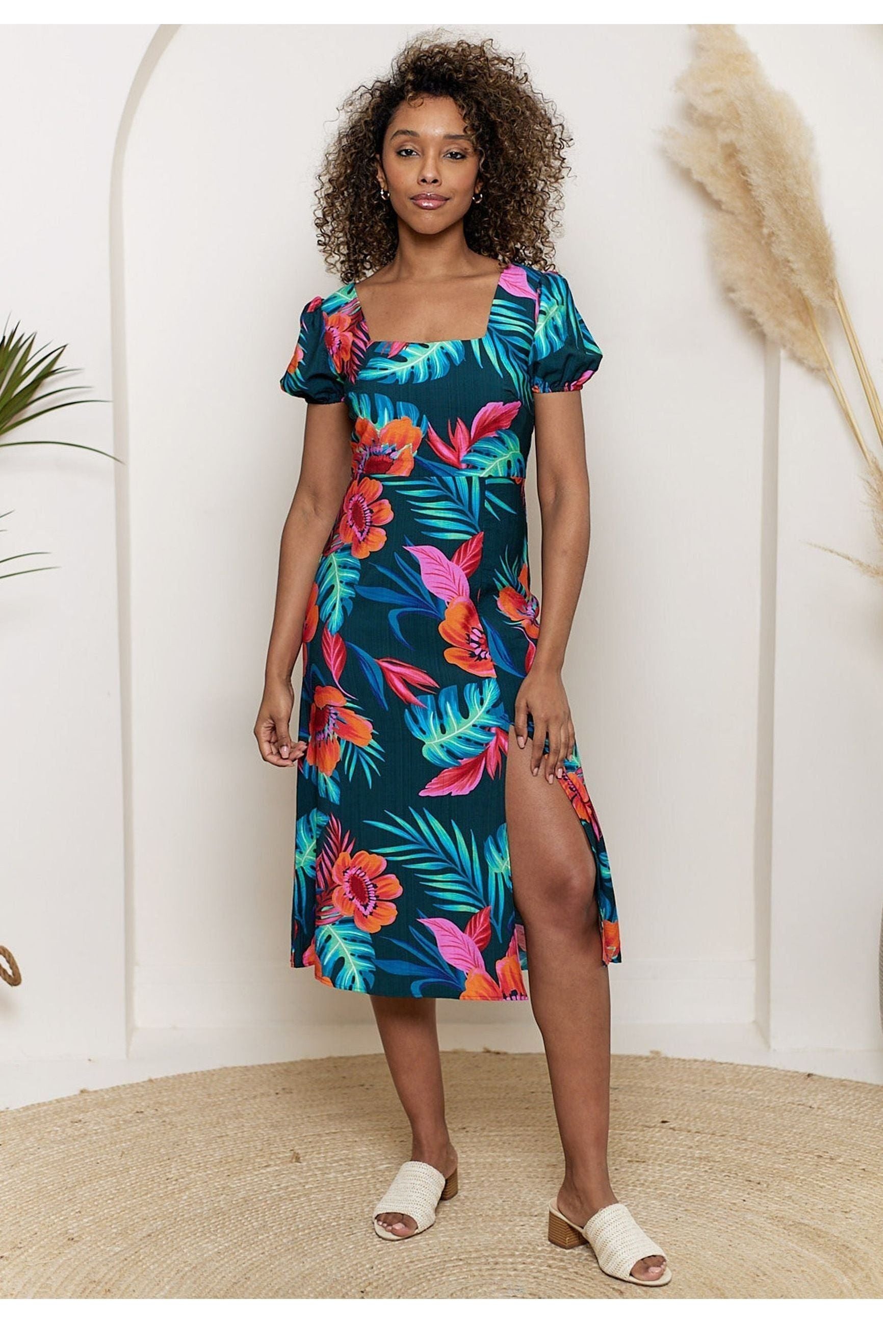 Puff Sleeve Square Neck Midi Dress In Tropical Print Y038926