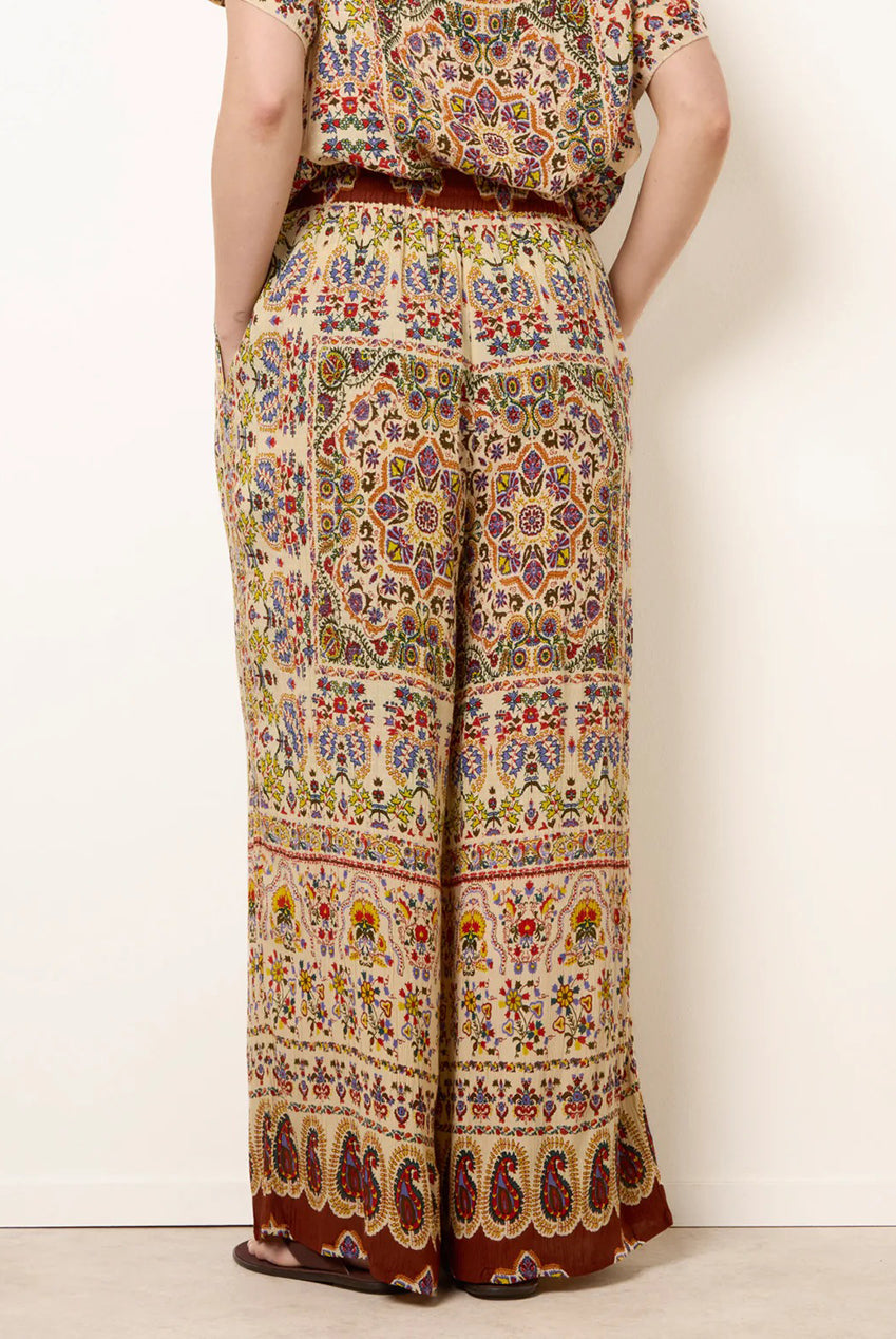 Printed Shirred Waist Trousers BV269231063