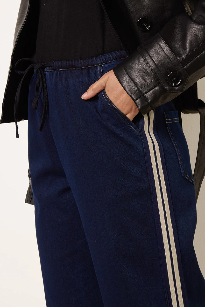 Stripe Trousers With Elasticated Waist BV269247322