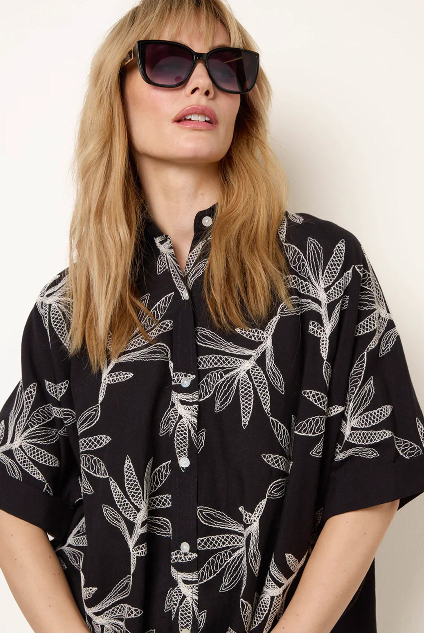 Embroidered Front Oversized Shirt BV269425166