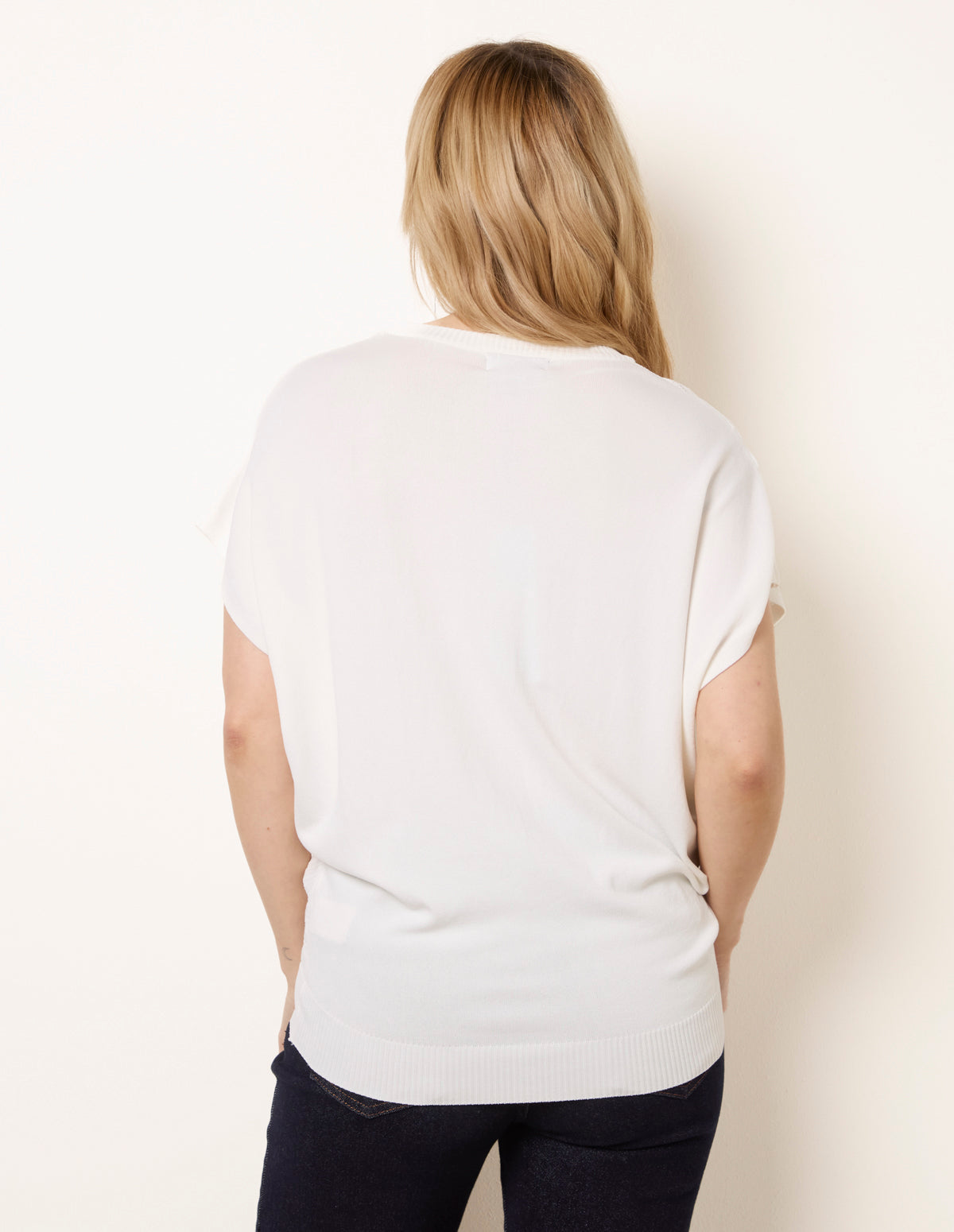 Textured Sleeveless Knit Top BV3912014