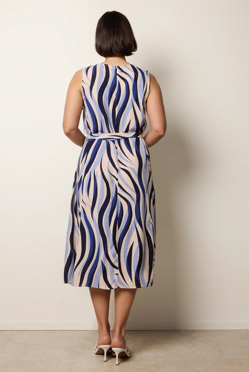 Bold Wave Print Belted Dress BV3915008