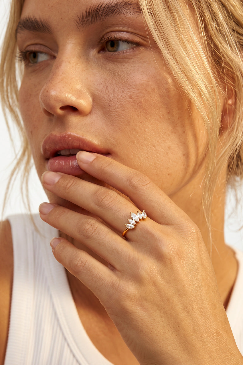 Marquise Crown Ring - Adjustable e35