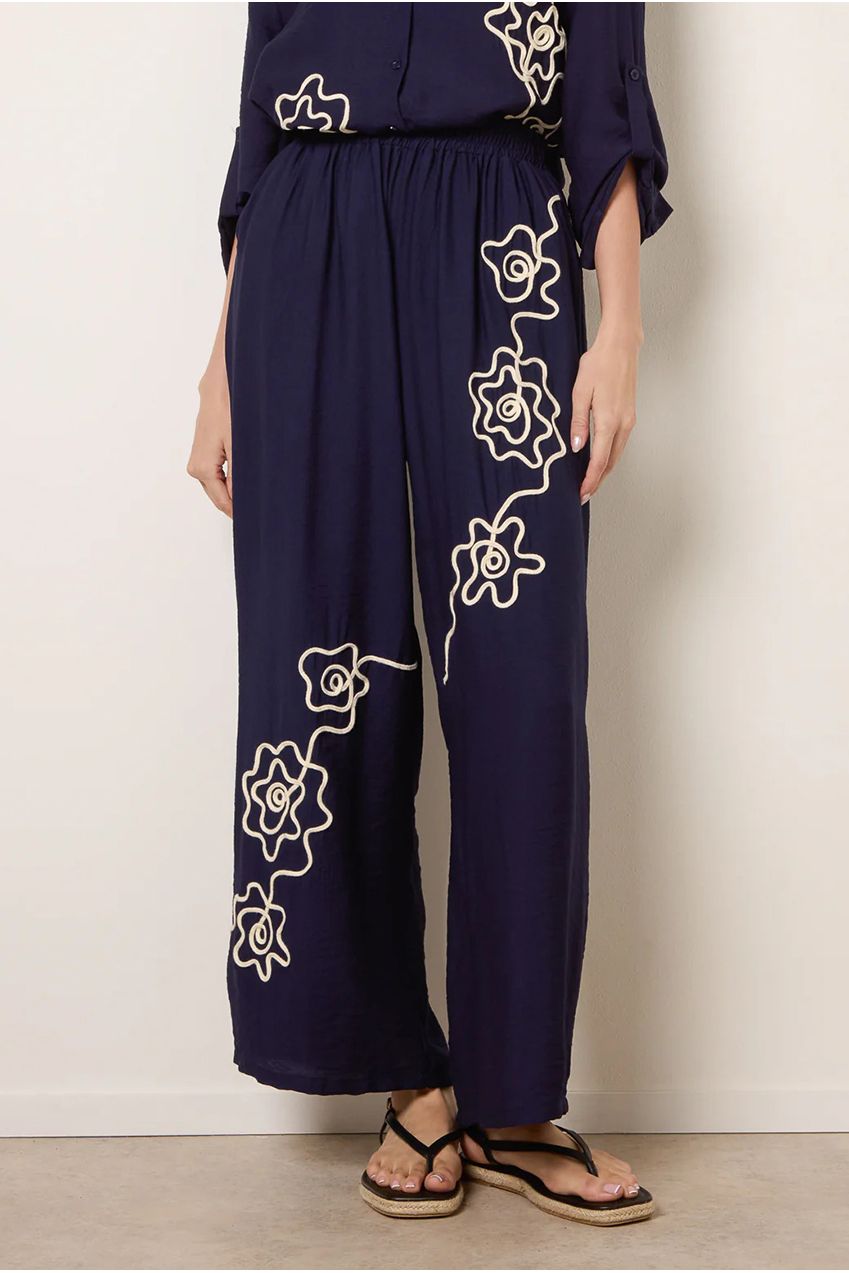 Floral Embroidery Trousers WF5766BV130