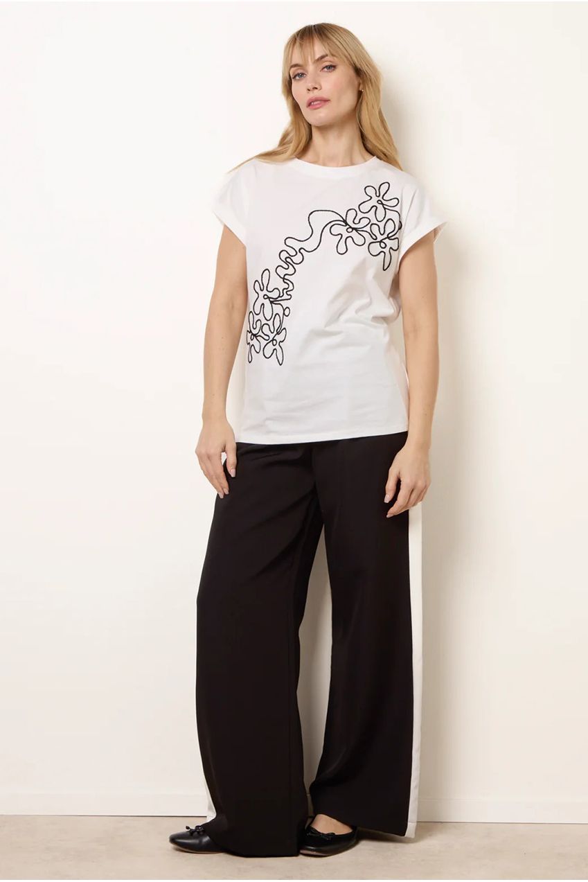T-Shirt With Floral Embroidery WF5784BV167