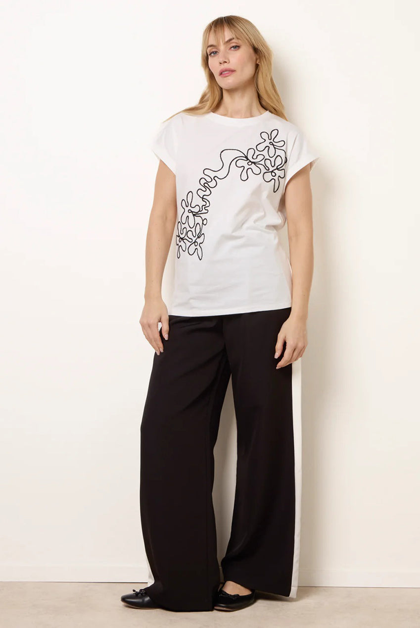 T-Shirt With Floral Embroidery WF5784BV167