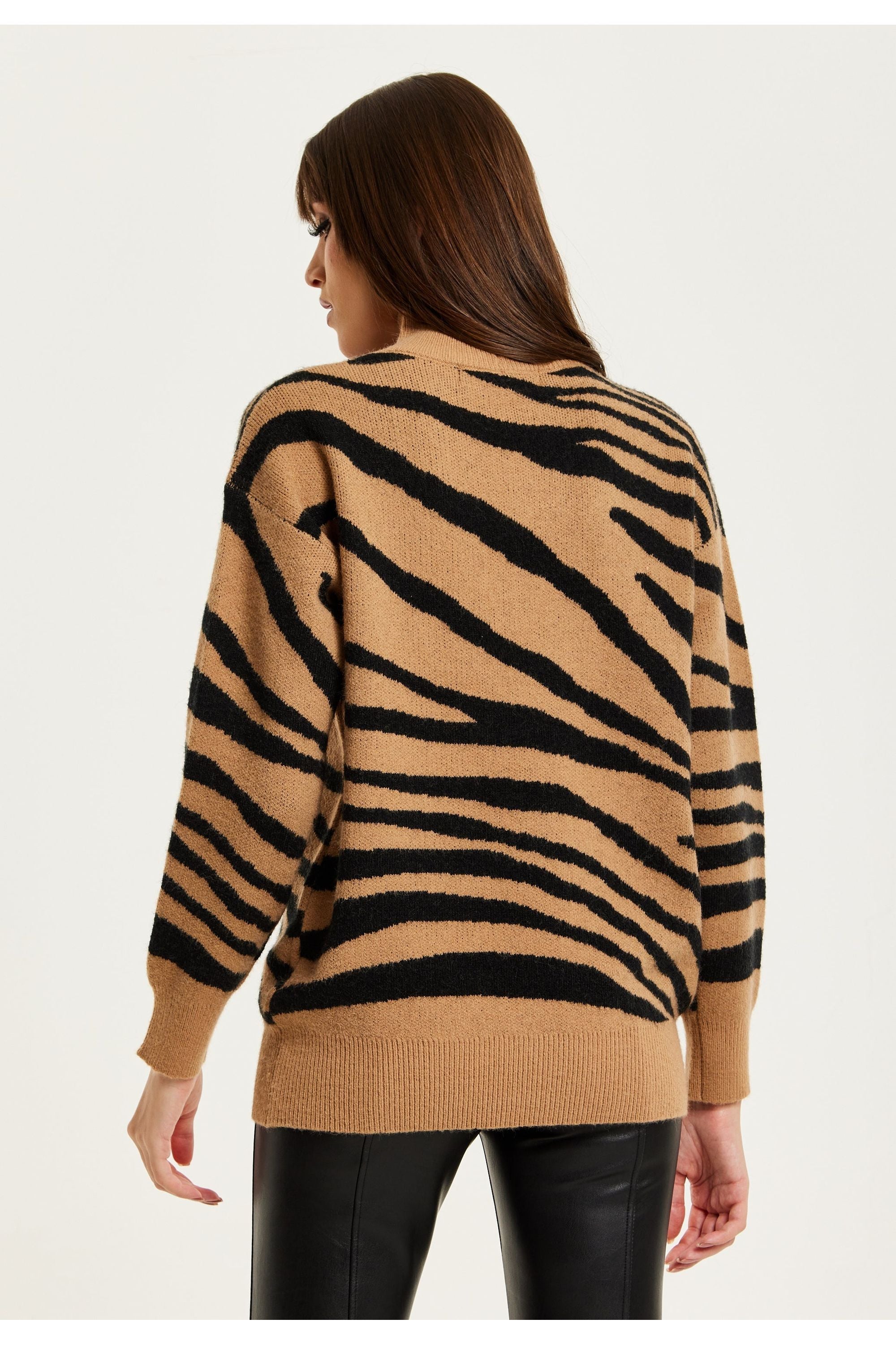 Zebra Pattern High Neck Jumper In Brown And Black B12-LIQ23AW008BB