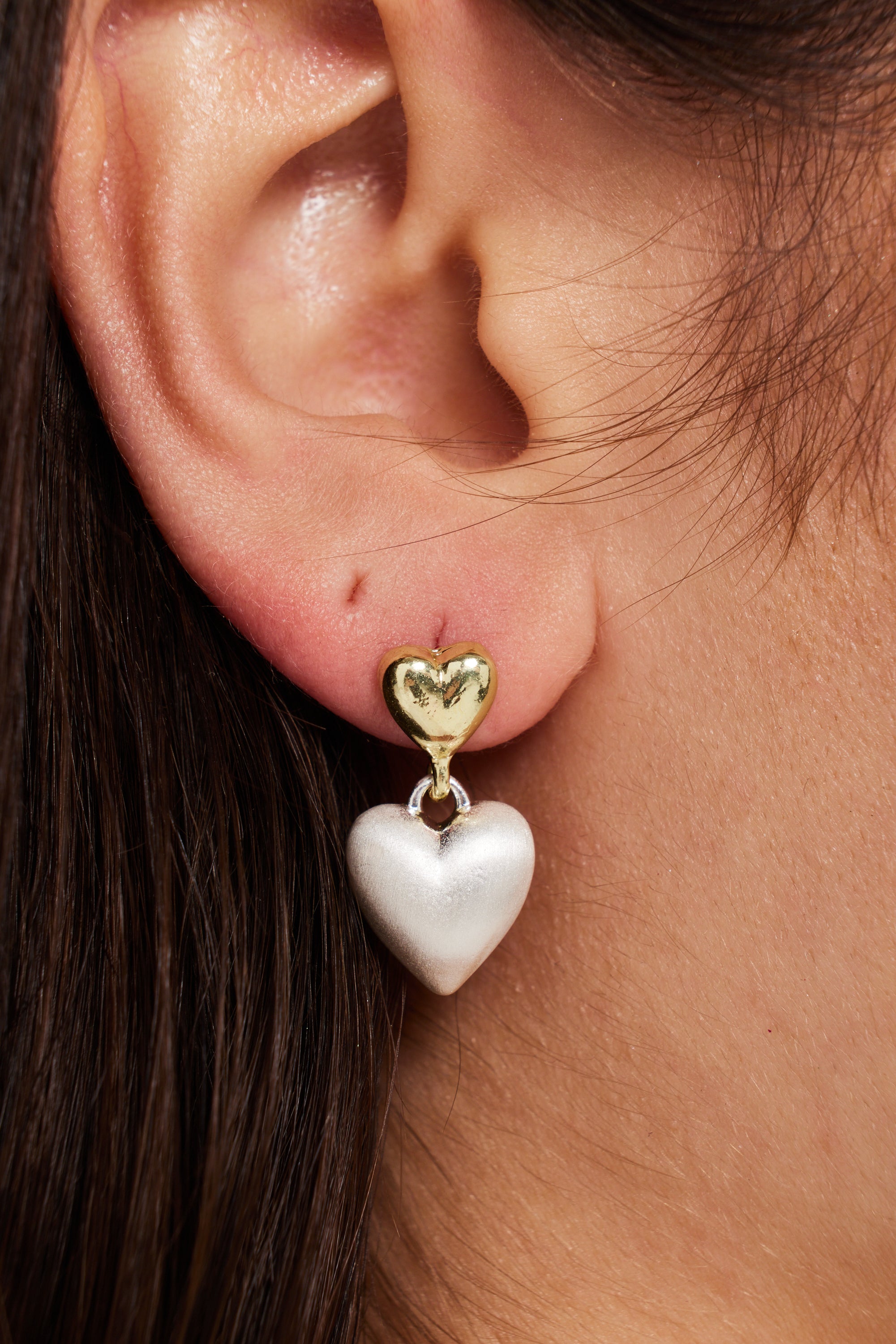 Heart Stud Earrings With Pearl  Heart Drop In Gold SS24ER13