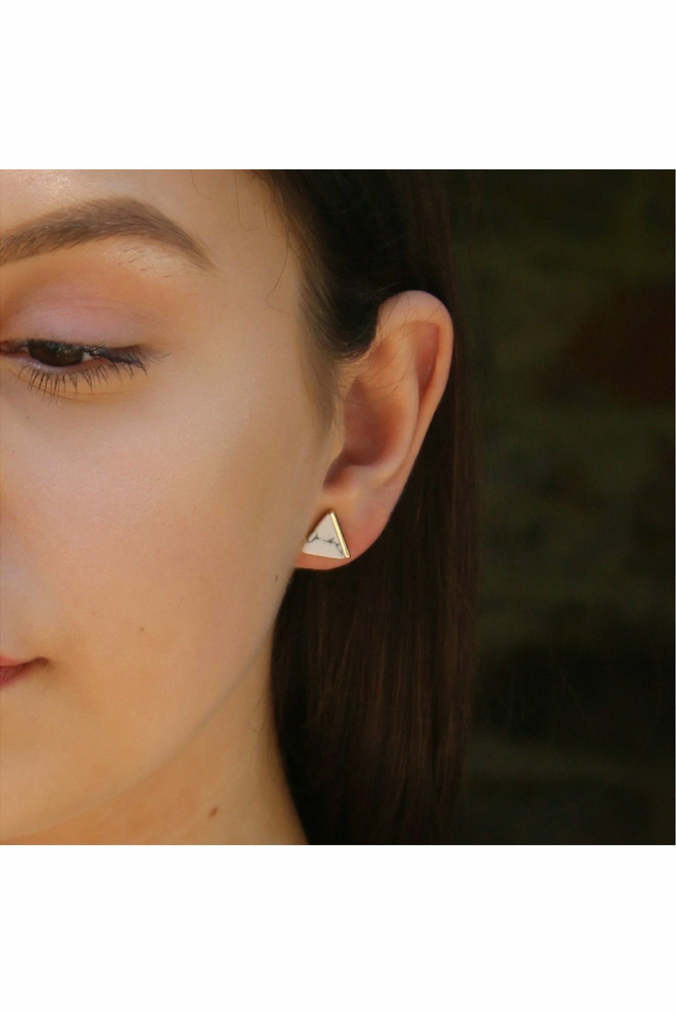 Marble Pyramid Earring In White & Gold LTE76W