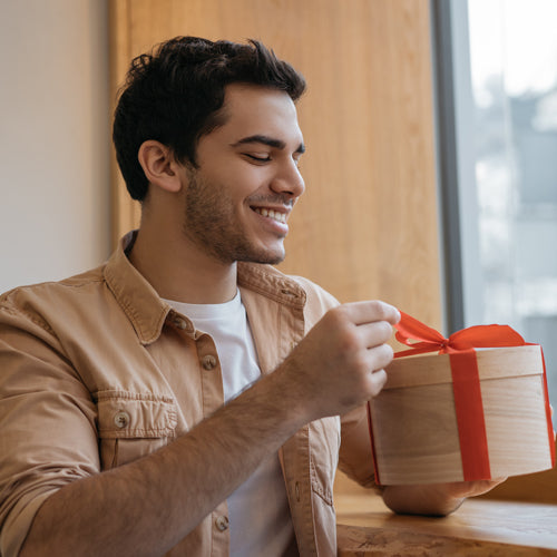 What are Unique Birthday Gifts for Men?