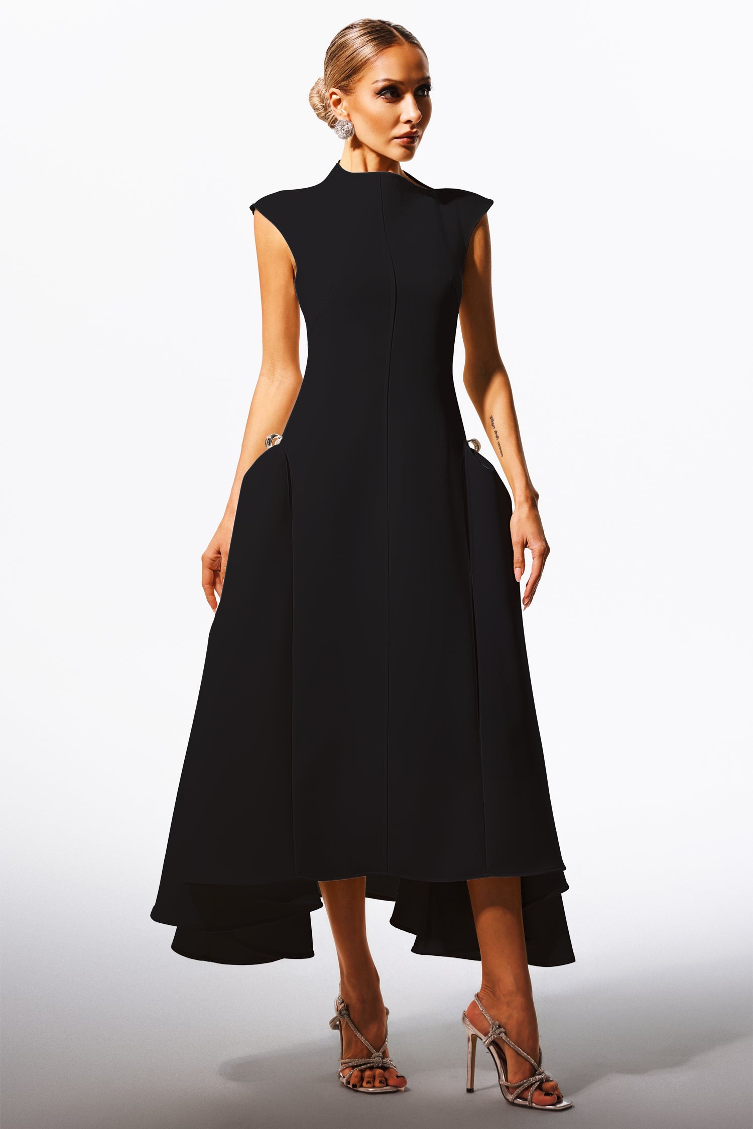Paca Choker Sleeveless Maxi Dress D250101101