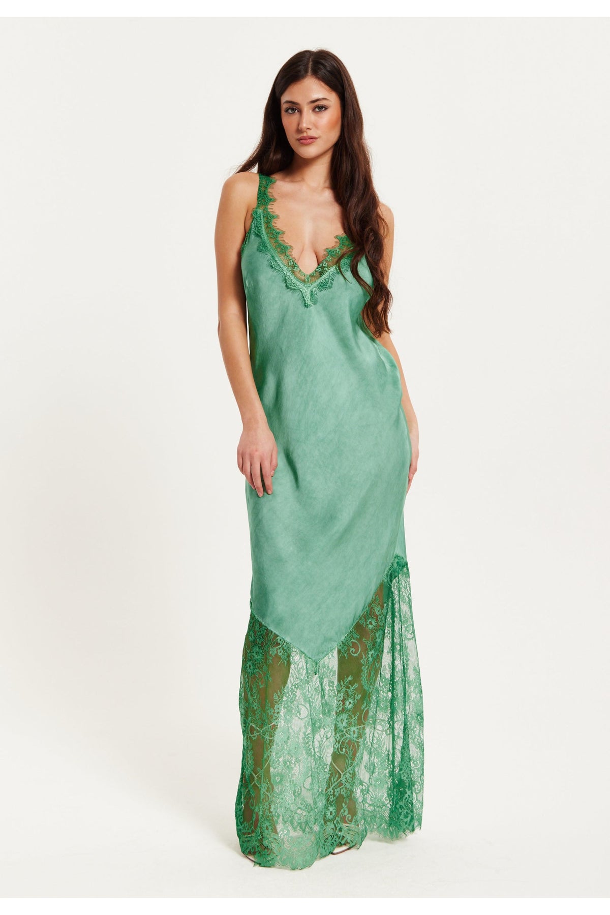 Lace Detailed V Neck Maxi Dress In Dark Green UAL01410