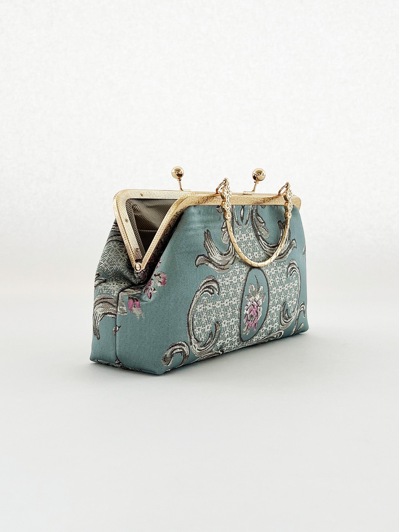 Oriental Style Cross Body Bag HB330820