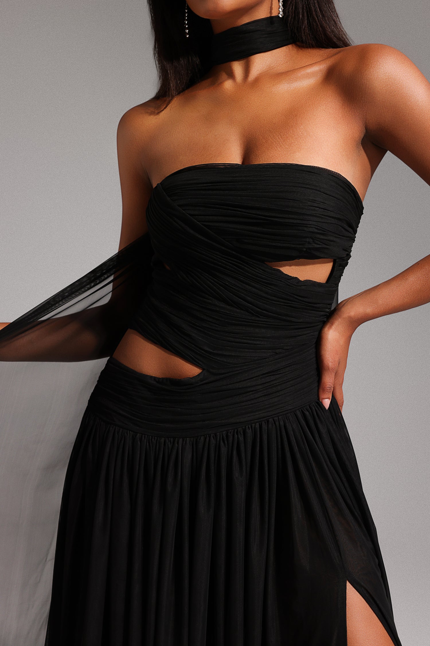 Neal Sleeveless Hollow Out Maxi Dress D241204402