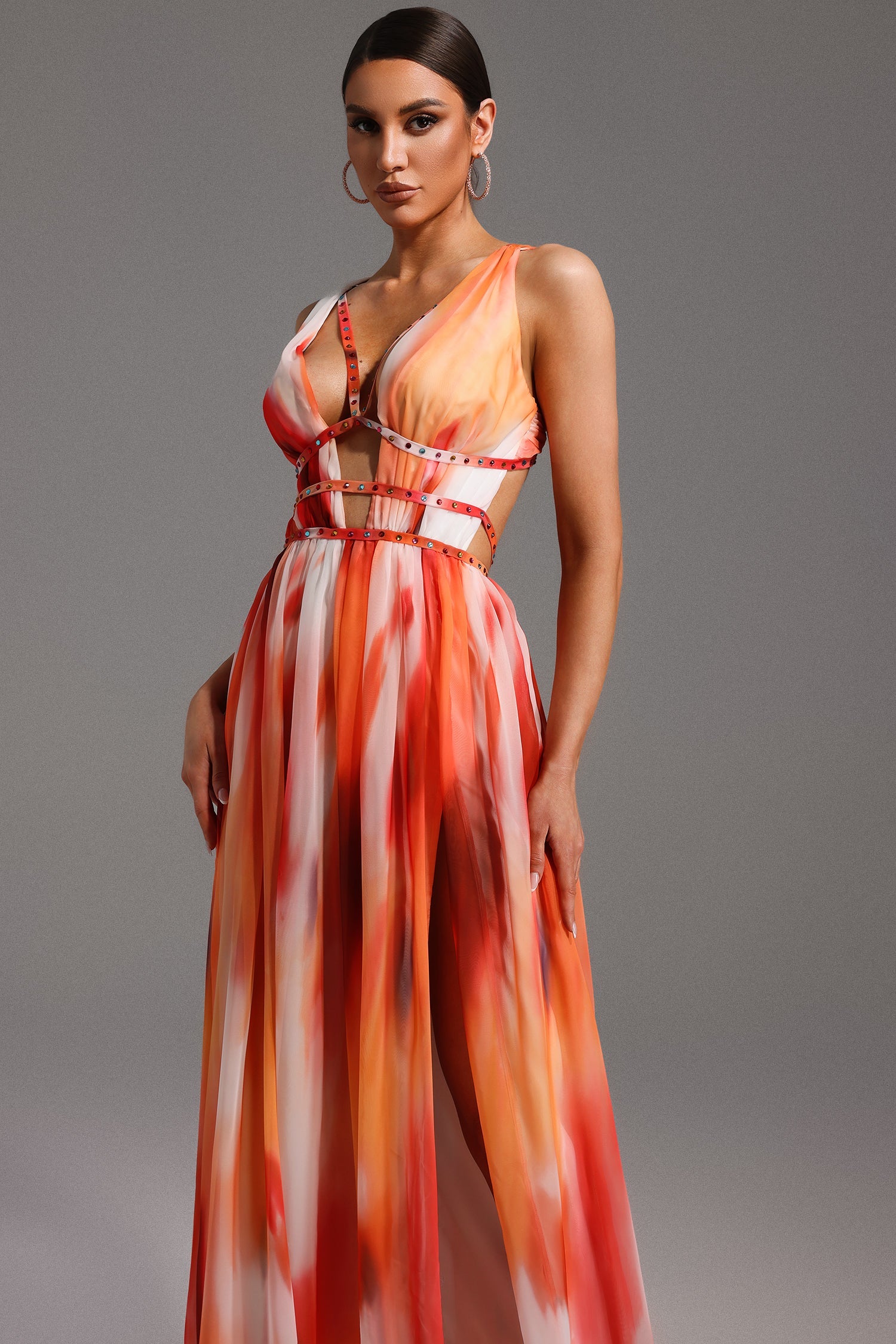 Ierra Sleeveless V-Neck Diamond Maxi Dress D230300364