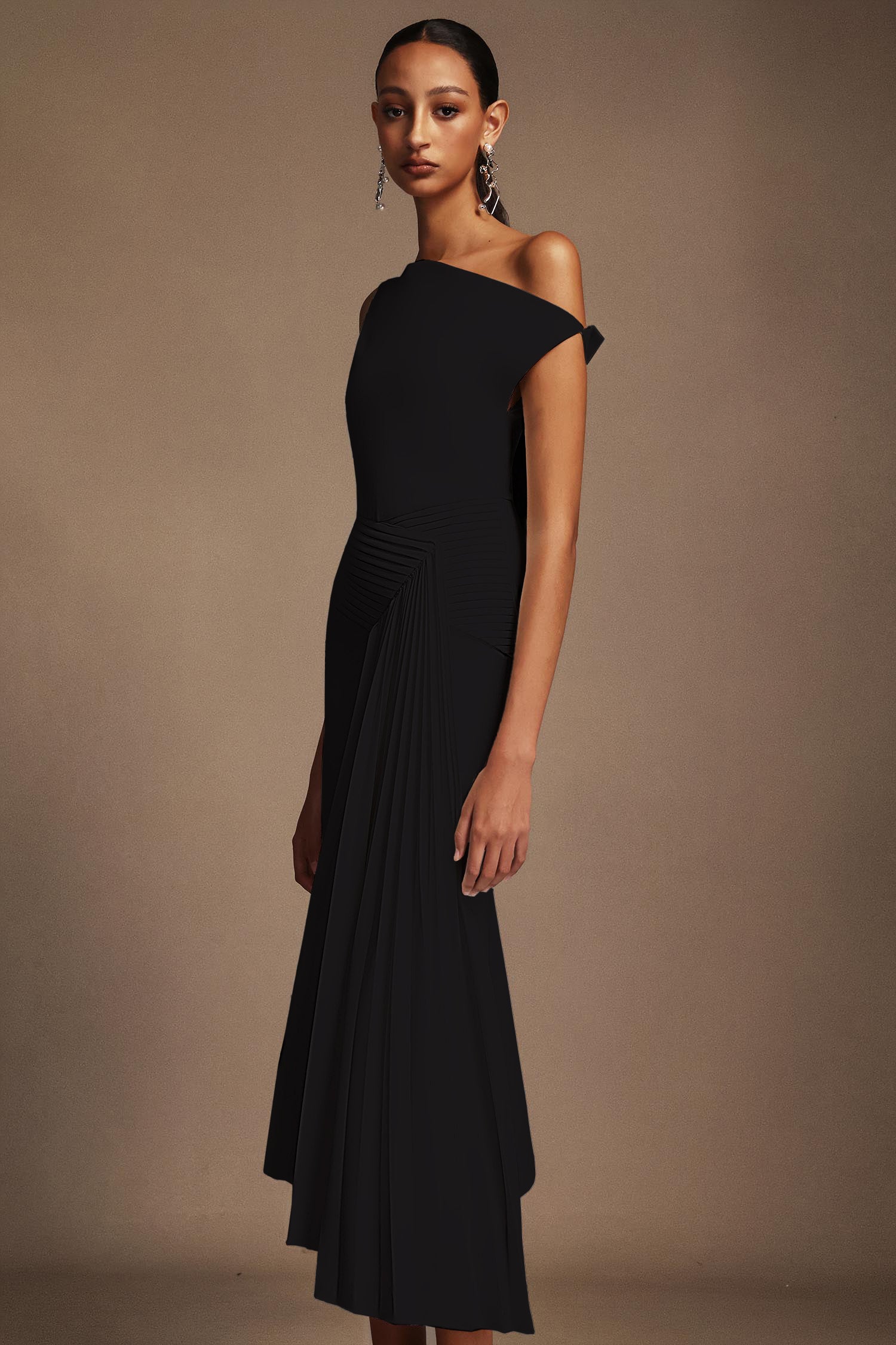 Juny Oblique Shoulder Sleeveless Folds Midi Dress C250300341