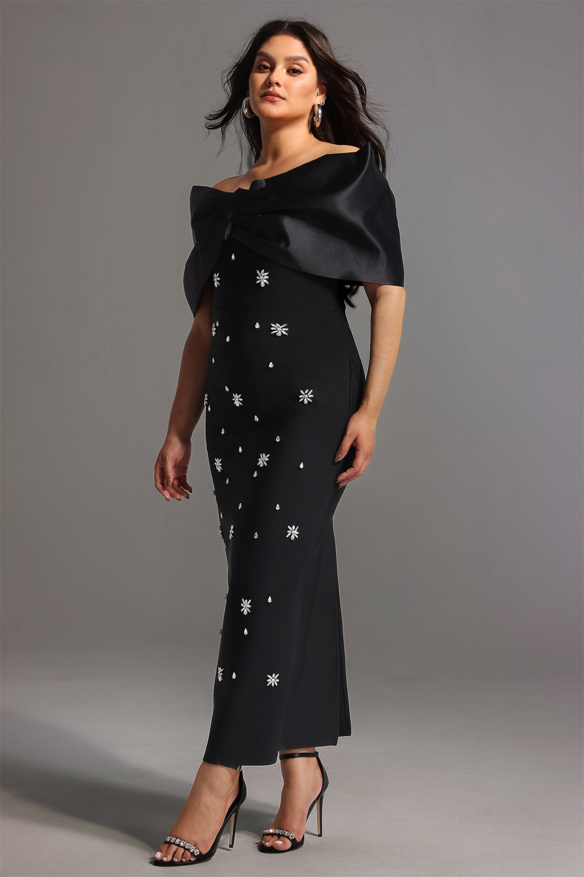 Soloma Off-the-Shoulder Diamond Maxi Dress D250201496