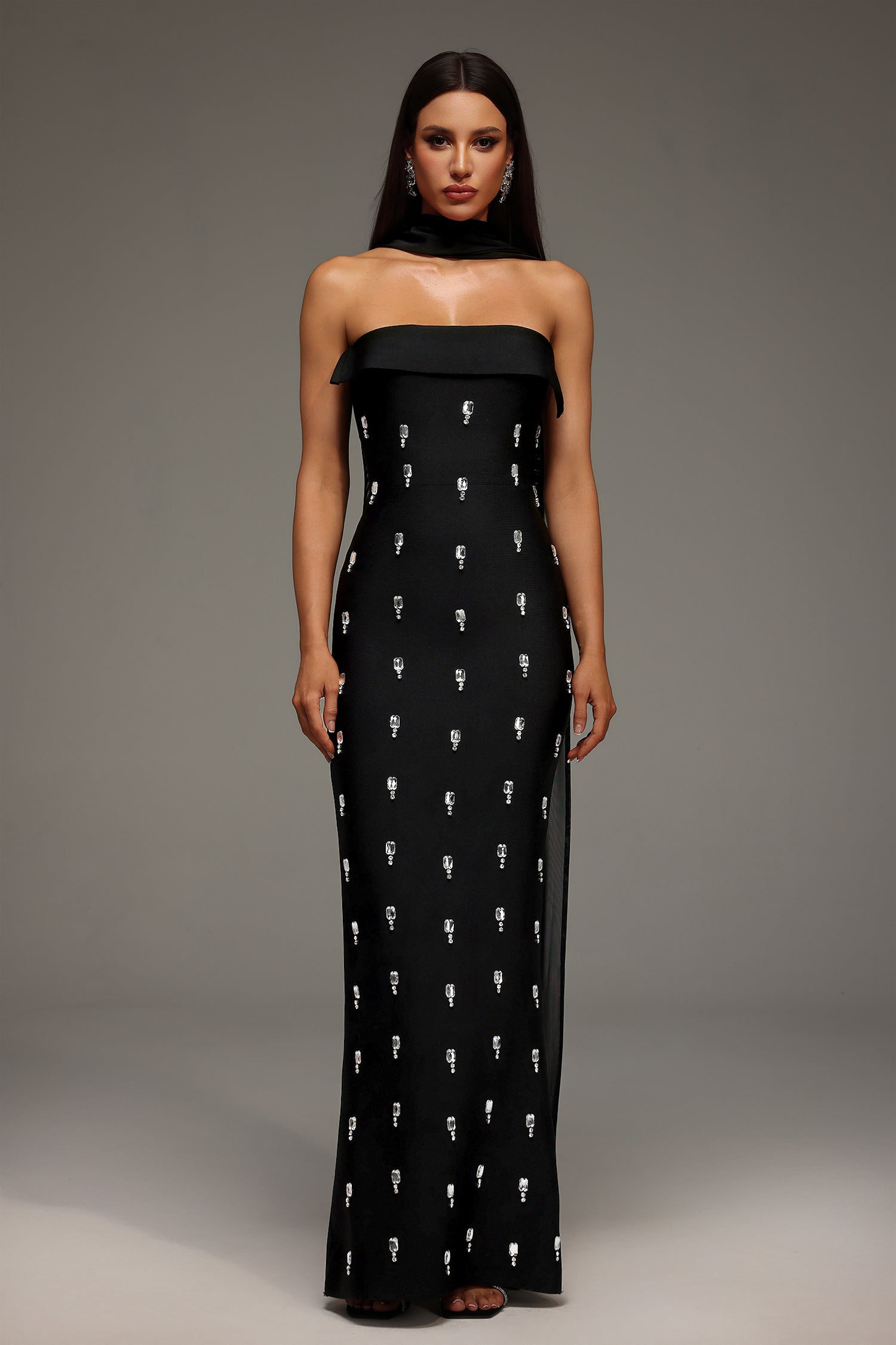 Nadja Sleeveless Diamond Bunting Bandage Maxi Dress D250701236