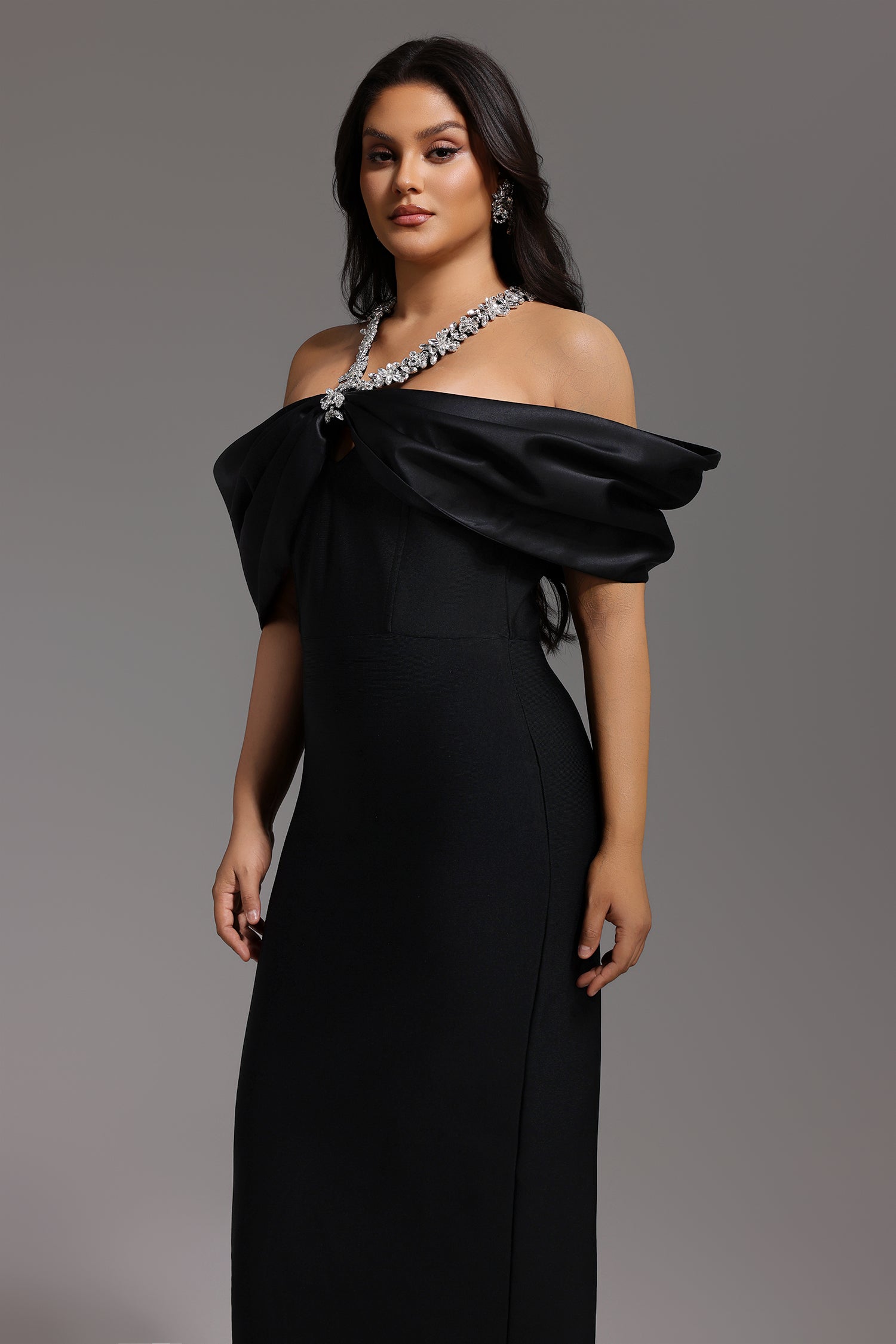 Sloan Halter Diamond Off-The-Shoulder Bandage Maxi Dress D250301626