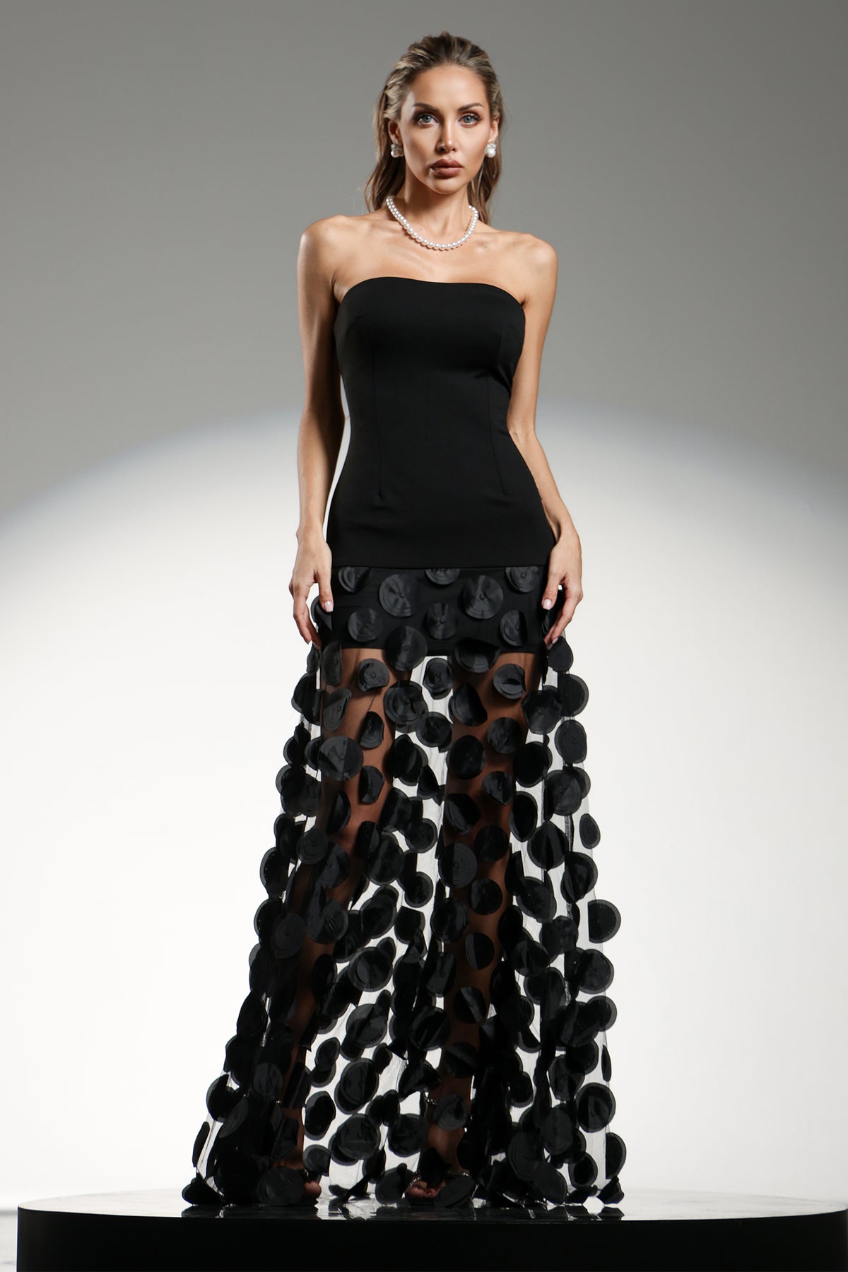 Falzer Sleeveless Netting Wafer Maxi Dress D250301510