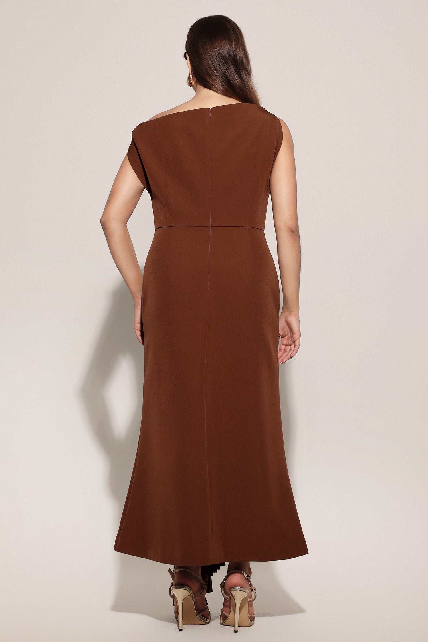 Paulina Oblique Shoulder Sleeveless Folds Brown Midi Dress C250300341