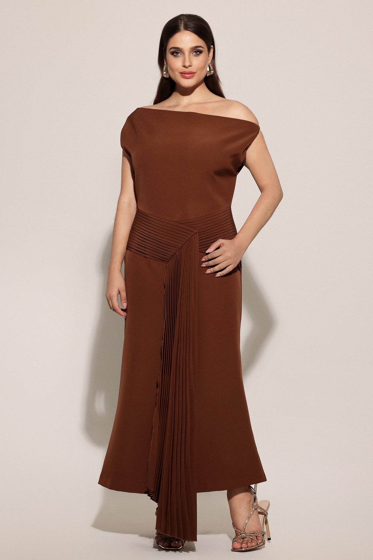 Paulina Oblique Shoulder Sleeveless Folds Brown Midi Dress C250300341