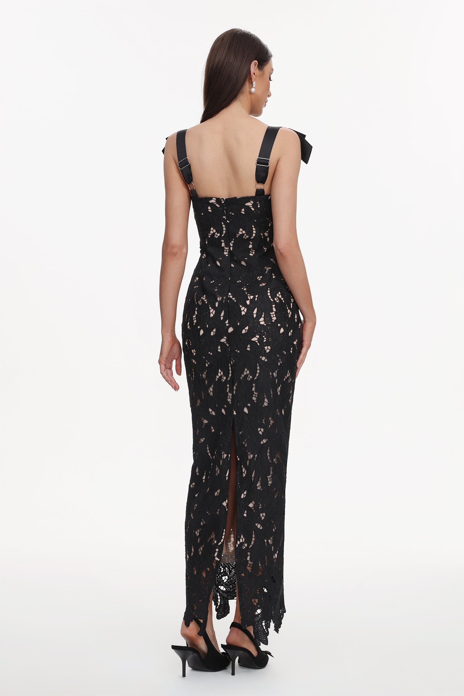 Lucretia Sleeveless Lace Bow Maxi Dress D250201541