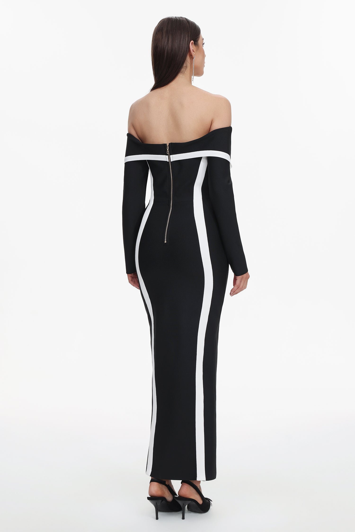 Hilda Off-the-Shoulder Long Sleeve Maxi Dress D250101234
