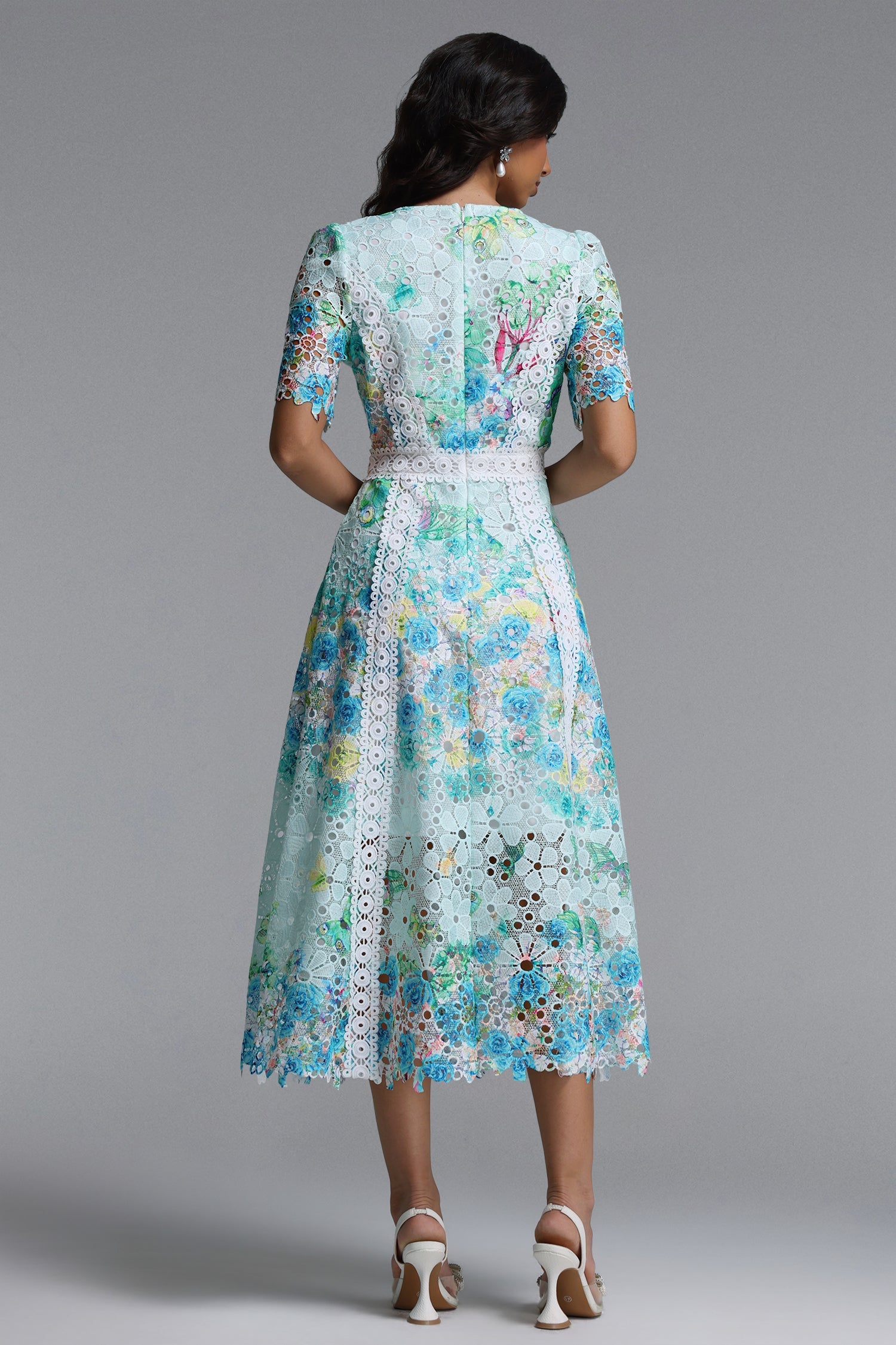 Pillose Resort Cinched Round Neck Short Sleeve Floral Print Lace Green Maxi Dress C260400090