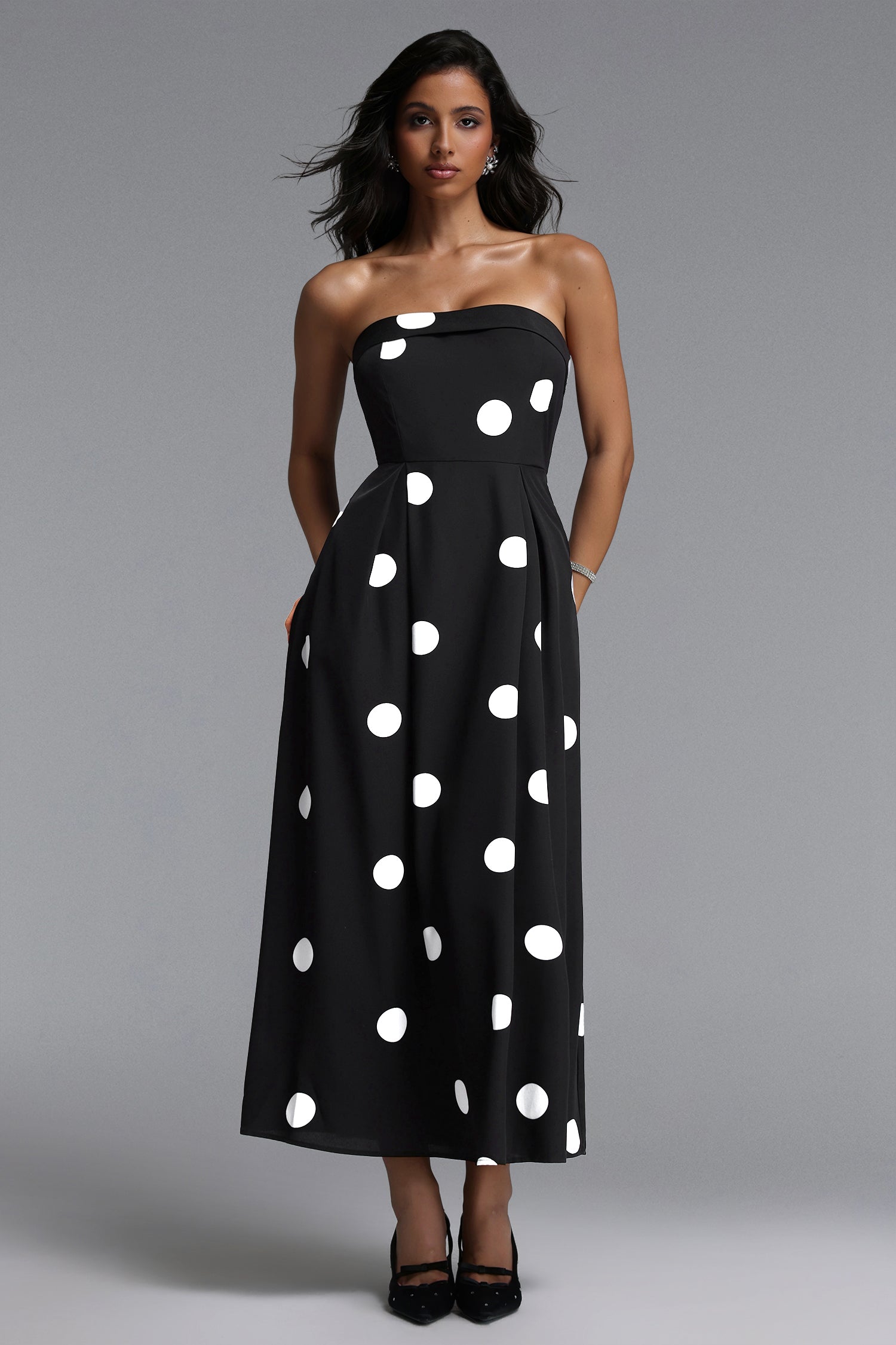 Marley Elegant Tailored Sleeveless Polka Dot Woven Maxi Dress C260400062