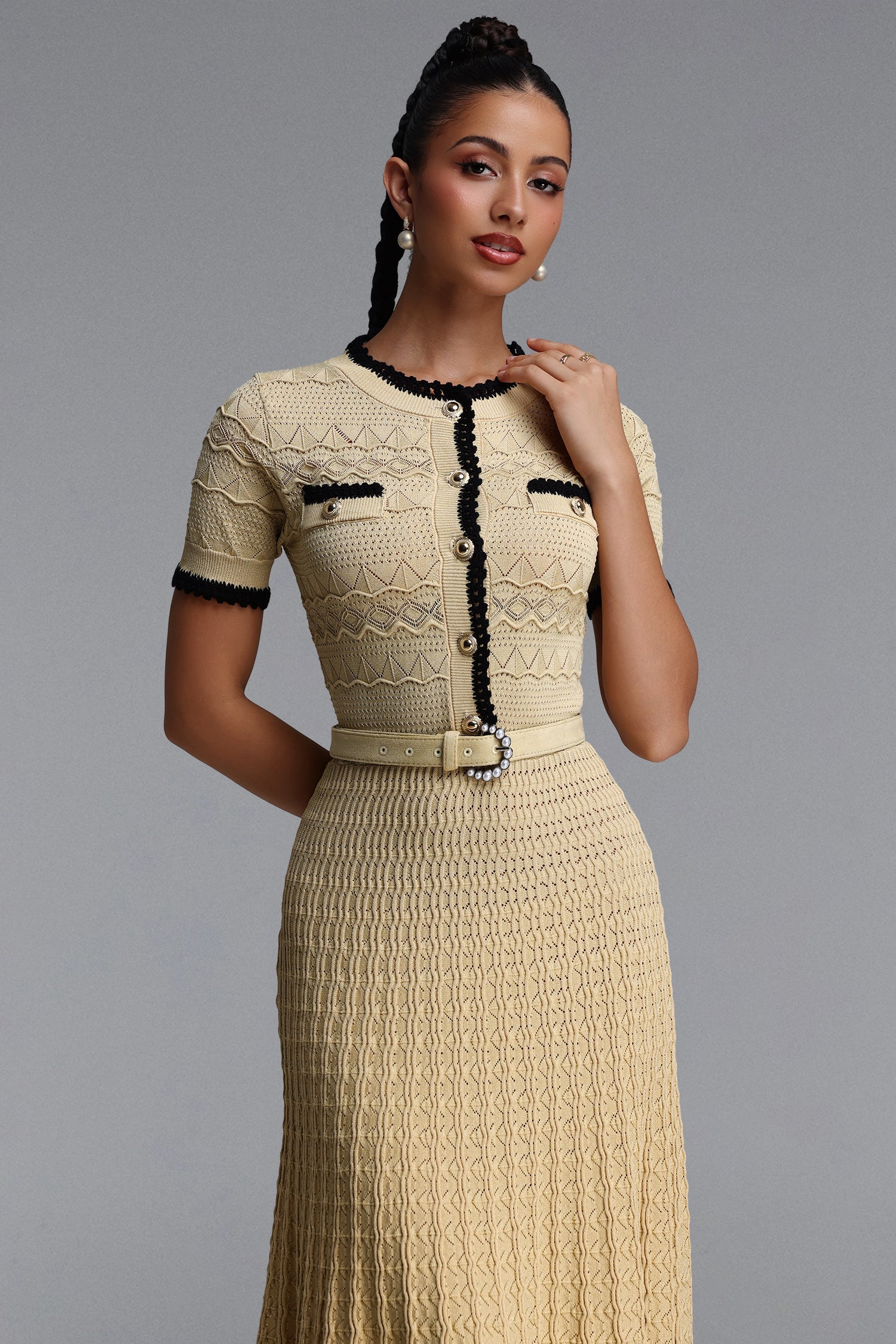 Wagani Elegant Contour Round Neck Short Sleeve Knit Maxi Dress C260800095