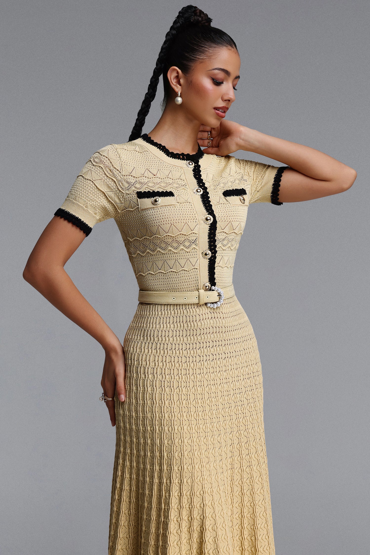 Wagani Elegant Contour Round Neck Short Sleeve Knit Maxi Dress C260800095