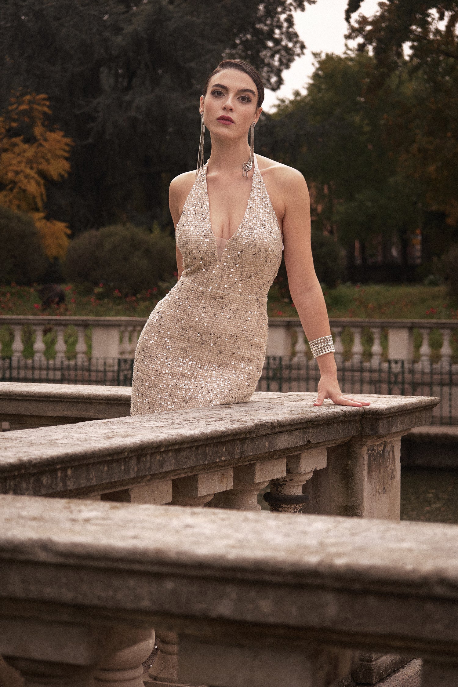 Ibbie Halter Sleeveless V-Neck Diamond Maxi Dress D250604401