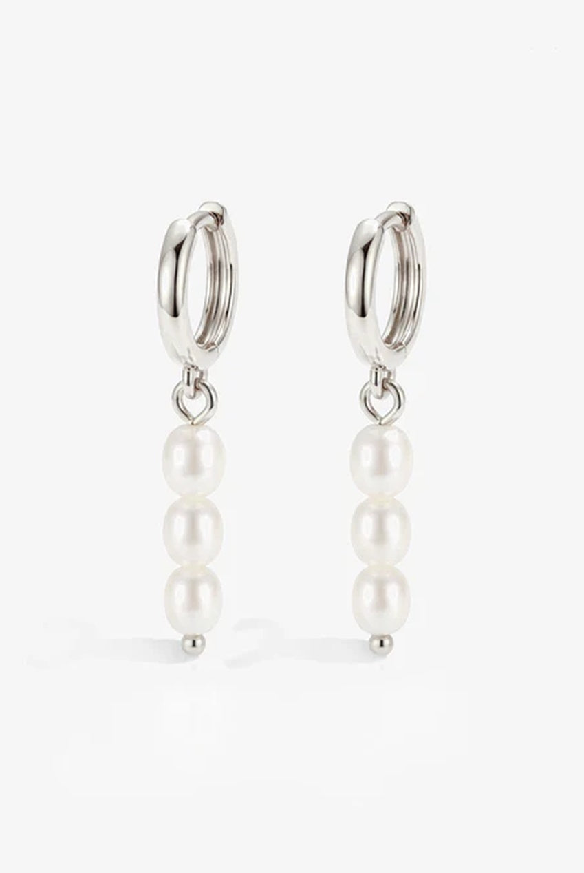 Tiny Baroque Pearl Huggie Hoop Earrings 324