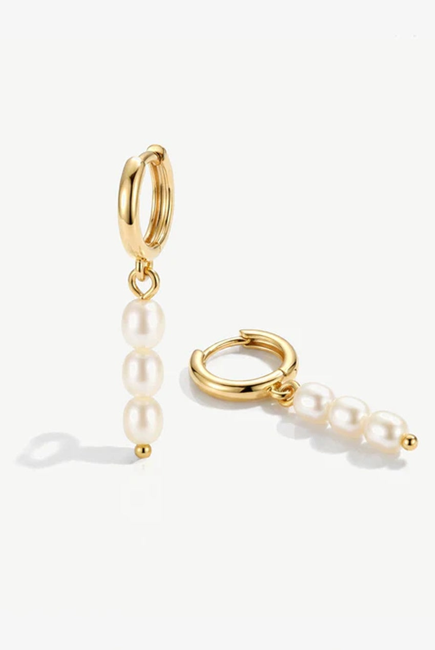 Tiny Baroque Pearl Huggie Hoop Earrings 324
