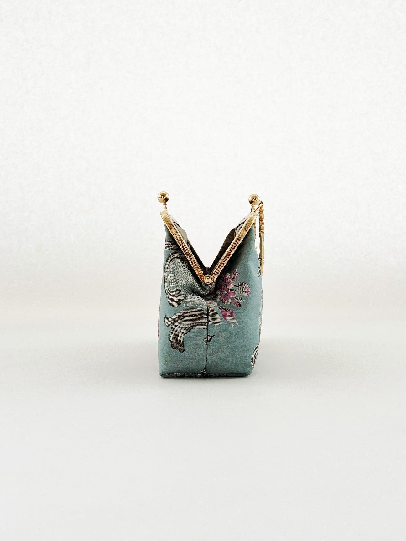 Oriental Style Cross Body Bag HB330820