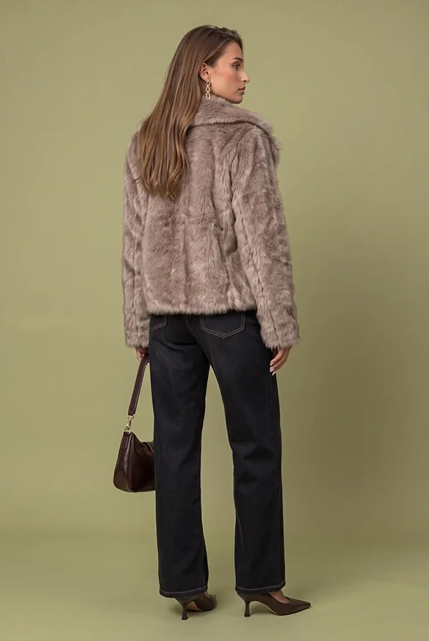 Tipped Faux Fur Jacket 40JKT38115