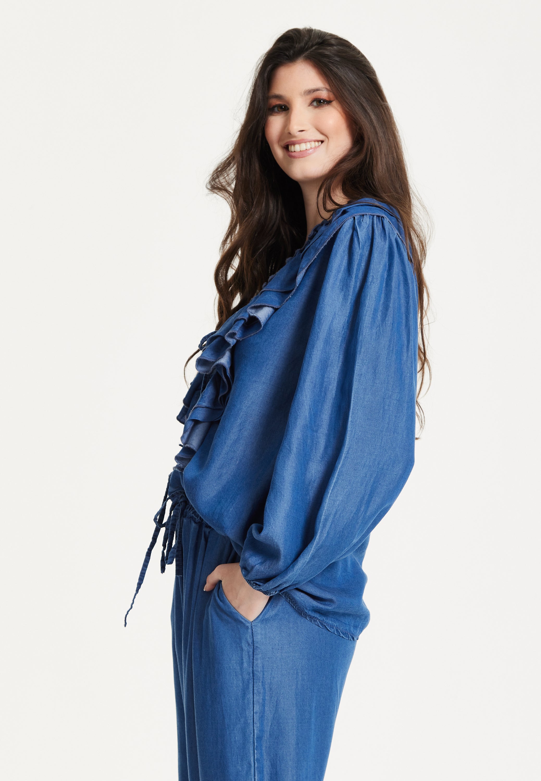 Ruffled V-Neck Long Sleeve Top 25SS8846008
