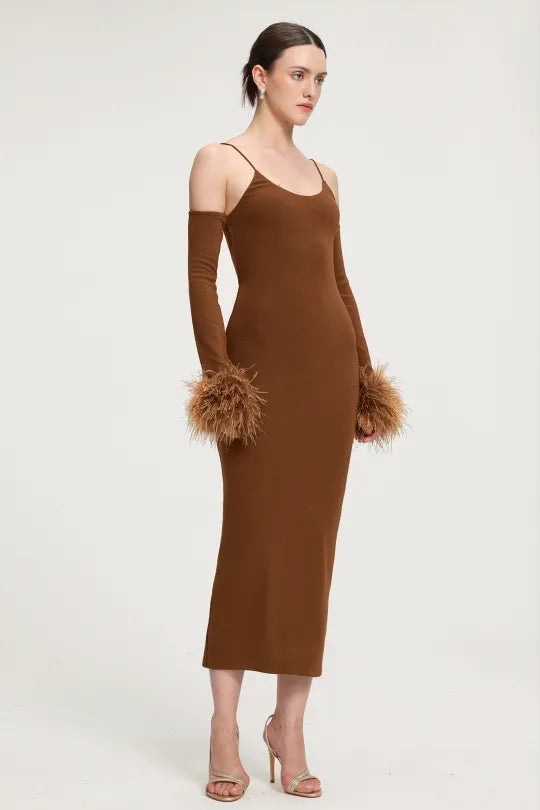 Feather-Cuffed Knit Midi Dress R2509DT054