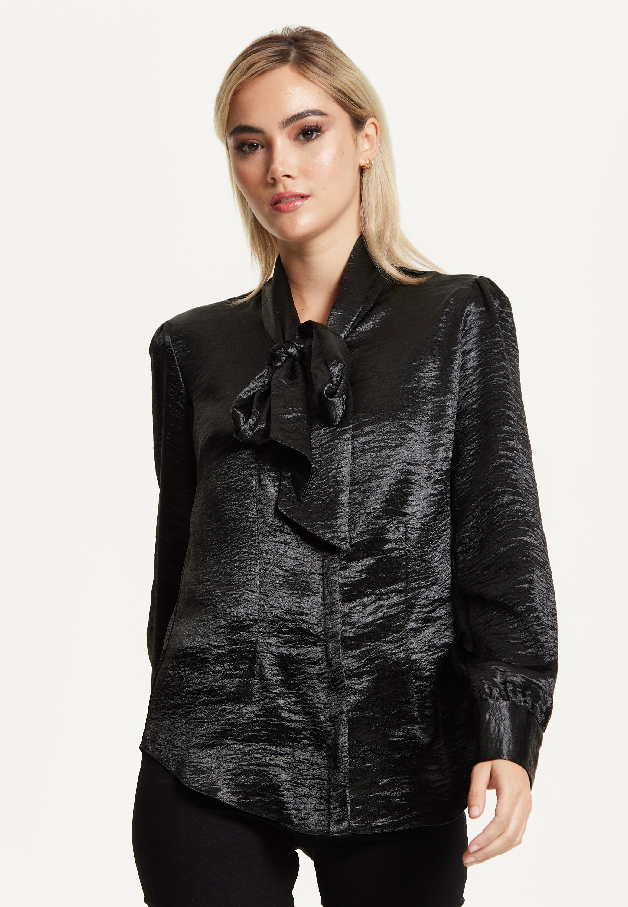 Black Satin Pussy-Bow Blouse 25AW-51001
