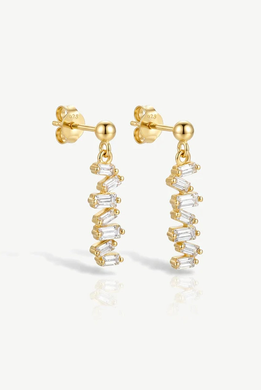 Vertical Dangle Earrings With Baguette Stones 584