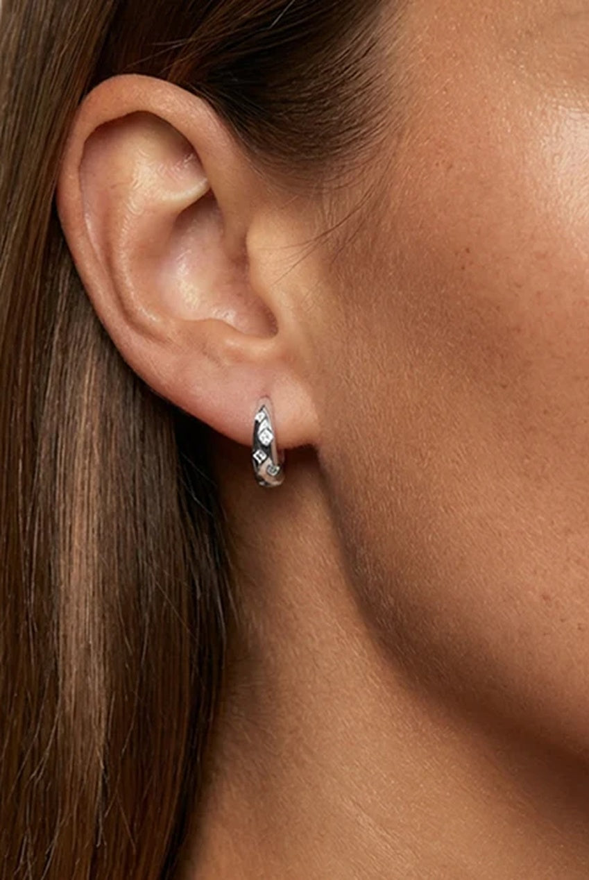 Starburst Huggie Hoop Earrings 597