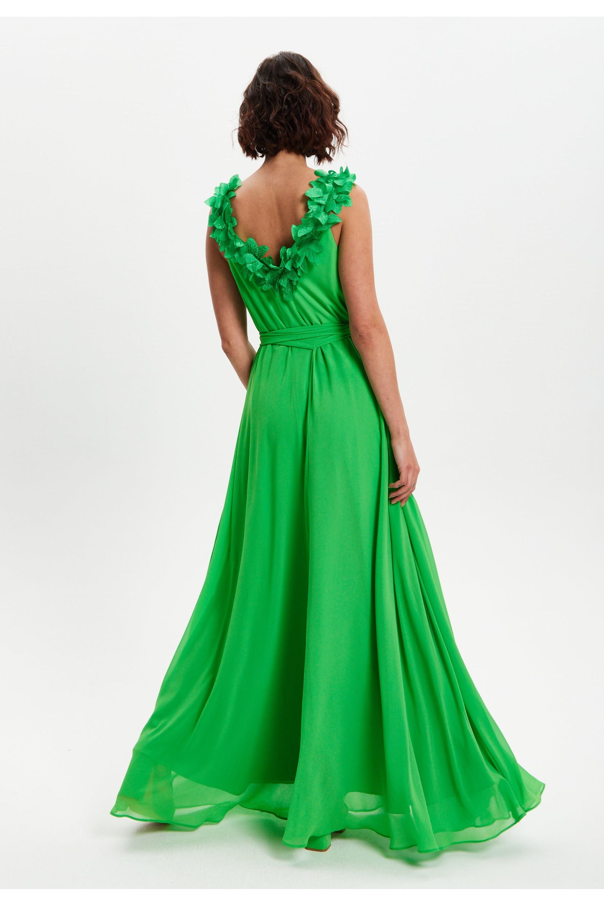 Leaf Detail Maxi Dress In Green ELF001010