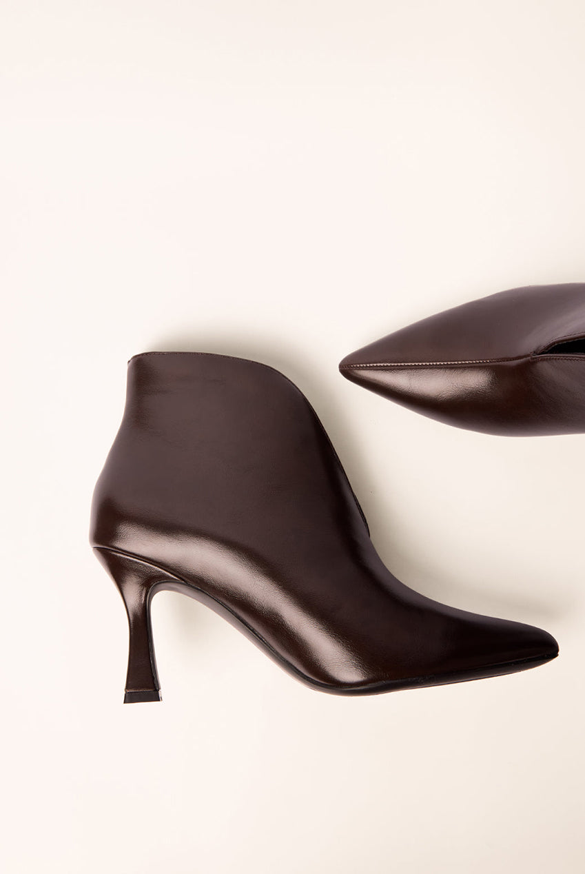 Split Front Ankle Boots AW26187B030