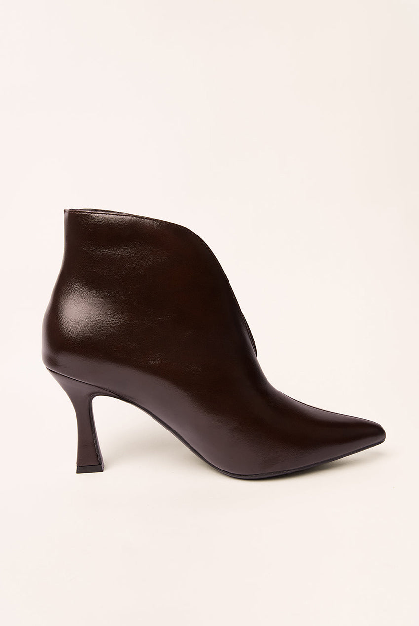 Split Front Ankle Boots AW26187B030