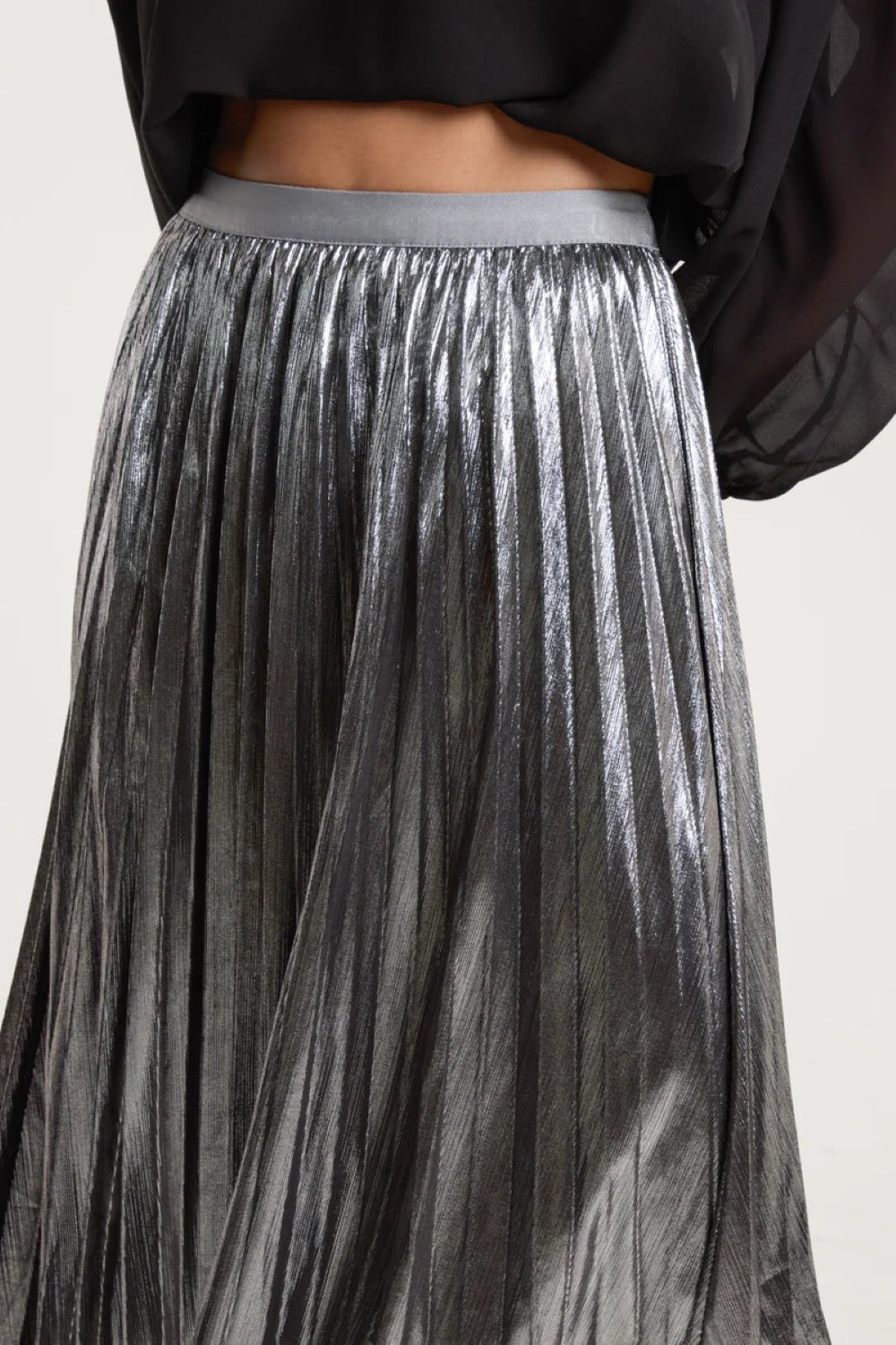 Pewter Metallic Pleated Midi Skirt ALQ3724182
