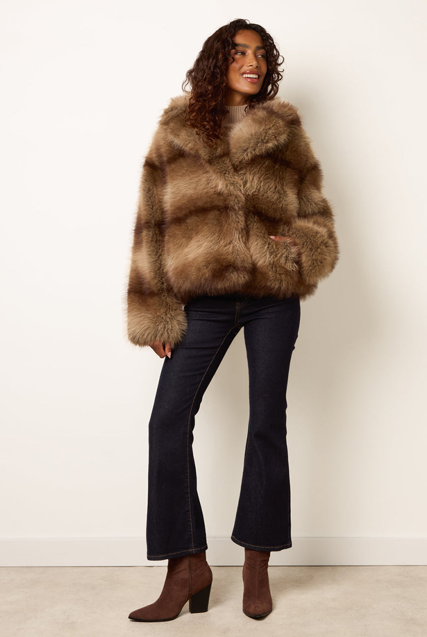 Faux Fur Short Coat BV261102004