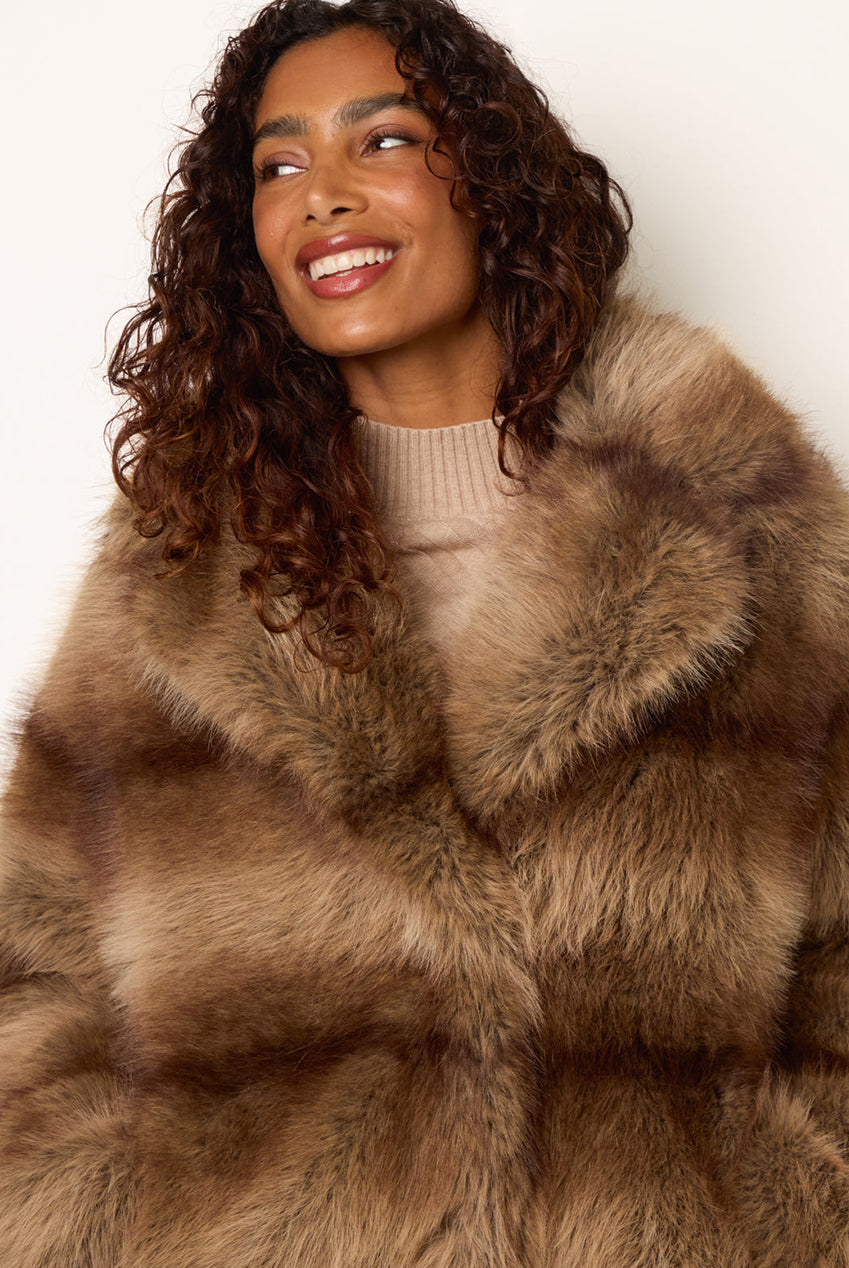 Faux Fur Short Coat BV261102004