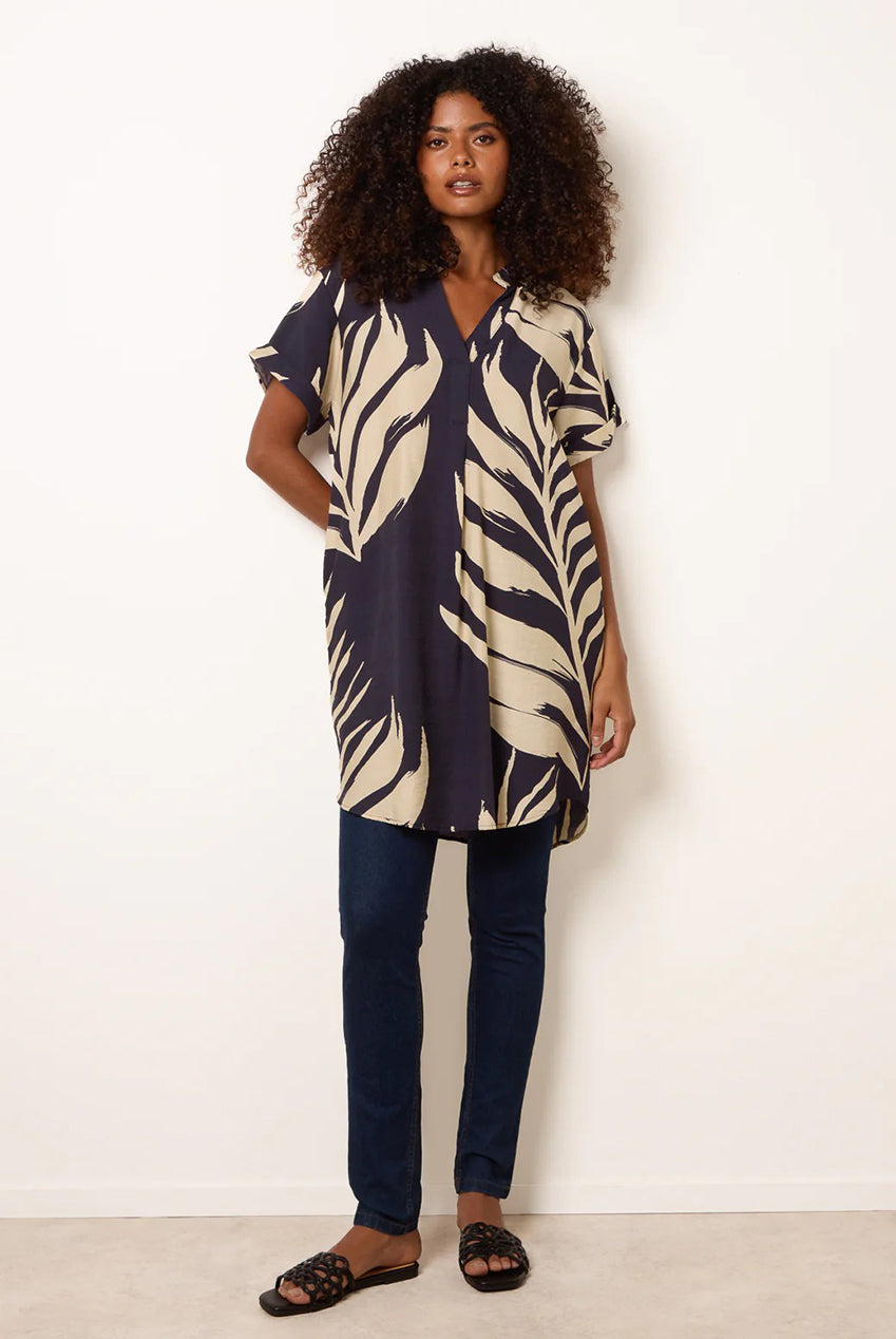 Palm Print Tunic Top BV3494008